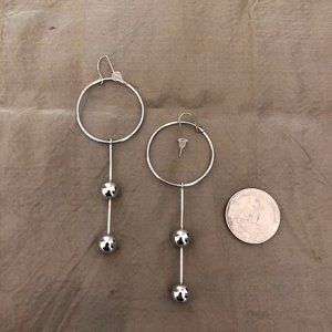 Free earrings with any bundle NWOT